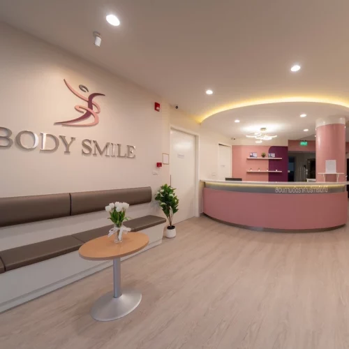 cilinic front desk 2